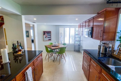 Adosado en alquiler en Plantation, Florida, 3 dormitorios, 201.6 m2 № 2032058 - foto 9