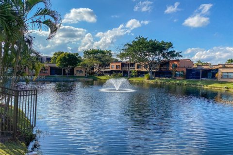 Adosado en Plantation, Florida 3 dormitorios, 201.6 m2 № 2032058