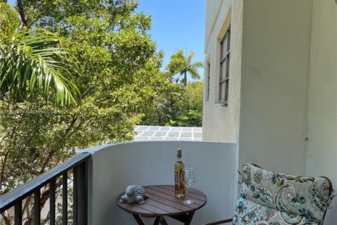 Купить кондоминиум в Майами-Бич, Флорида 2 спальни, 81.75м2, № 1950663 - фото 6