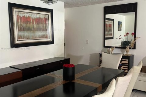 Купить кондоминиум в Майами-Бич, Флорида 2 спальни, 81.75м2, № 1950663 - фото 9