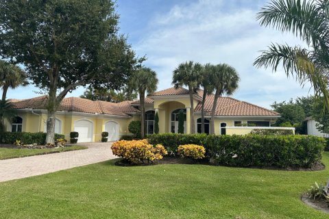 House in West Palm Beach, Florida 3 bedrooms, 323.39 sq.m. № 804885 - photo 1