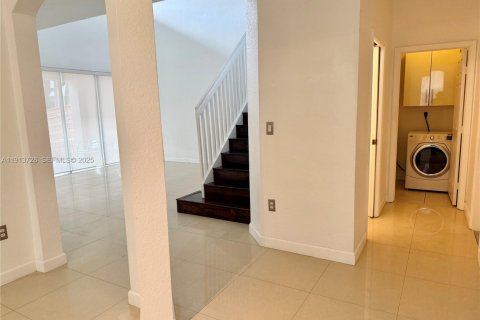 Adosado en alquiler en Doral, Florida, 3 dormitorios, 187.11 m2 № 1986992 - foto 6