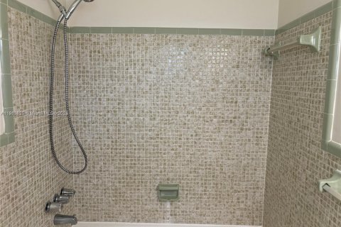 Villa ou maison à louer à Coral Springs, Floride: 4 chambres, 123.93 m2 № 1968505 - photo 11