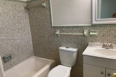 Villa ou maison à louer à Coral Springs, Floride: 4 chambres, 123.93 m2 № 1968505 - photo 10