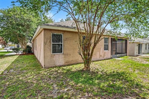House in Apopka, Florida 3 bedrooms, 220.46 sq.m. № 2197277 - photo 25