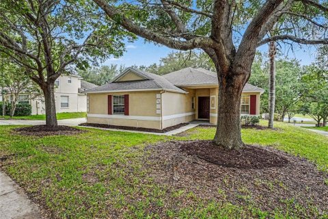 House in Apopka, Florida 3 bedrooms, 220.46 sq.m. № 2197277 - photo 3