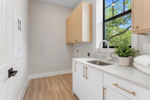Adosado en venta en Tampa, Florida, 4 dormitorios, 279.73 m2 № 2195834 - foto 16