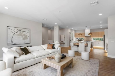 Adosado en venta en Tampa, Florida, 4 dormitorios, 279.73 m2 № 2195834 - foto 22