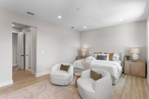Adosado en venta en Tampa, Florida, 4 dormitorios, 279.73 m2 № 2195834 - foto 25