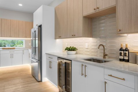 Adosado en venta en Tampa, Florida, 4 dormitorios, 279.73 m2 № 2195834 - foto 14