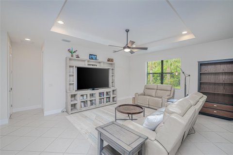 House in North Port, Florida 3 bedrooms, 153.75 sq.m. № 2238332 - photo 17