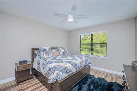House in North Port, Florida 3 bedrooms, 153.75 sq.m. № 2238332 - photo 10