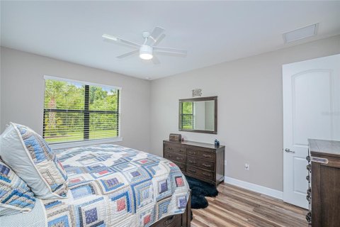 House in North Port, Florida 3 bedrooms, 153.75 sq.m. № 2238332 - photo 14