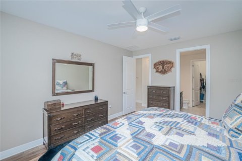 House in North Port, Florida 3 bedrooms, 153.75 sq.m. № 2238332 - photo 15