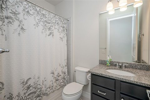 House in North Port, Florida 3 bedrooms, 153.75 sq.m. № 2238332 - photo 27