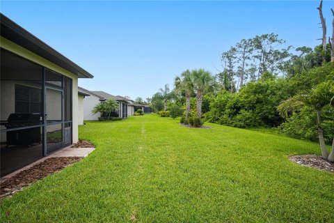 House in North Port, Florida 3 bedrooms, 153.75 sq.m. № 2238332 - photo 8