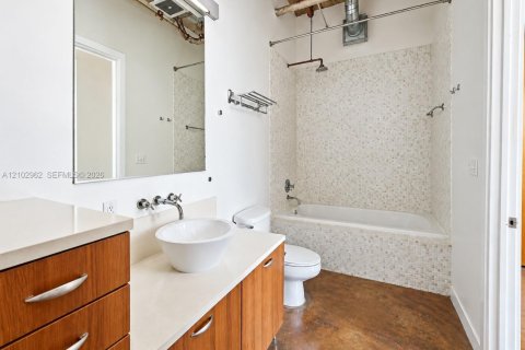 Copropriété à louer à Fort Lauderdale, Floride: 1 chambre, 99.78 m2 № 2409419 - photo 9