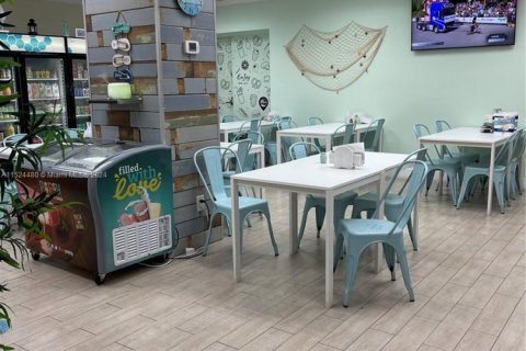 Condominio en alquiler en Hollywood, Florida, 2 dormitorios, 114.83 m2 № 1980849 - foto 24