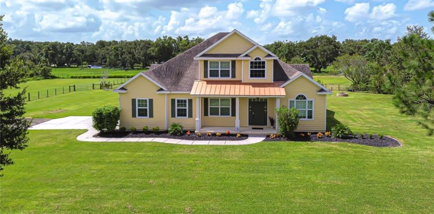 House in Fish Hawk, Florida 4 bedrooms, 275.83 sq.m. № 1849408