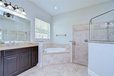House in Fish Hawk, Florida 4 bedrooms, 275.83 sq.m. № 1849408 - photo 28