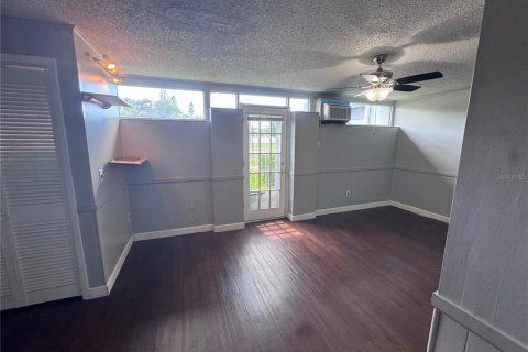 Copropriété à vendre à Clearwater, Floride: 2 chambres, 90.12 m2 № 2231656 - photo 25