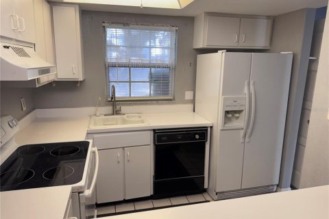 Copropriété à vendre à Clearwater, Floride: 2 chambres, 90.12 m2 № 2231656 - photo 5
