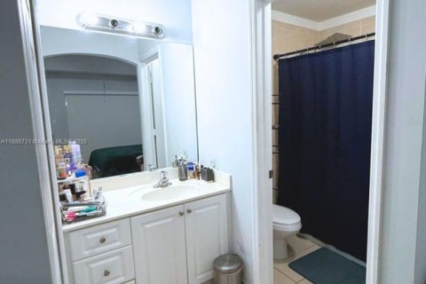 Adosado en venta en Cutler Bay, Florida, 3 dormitorios, 128.48 m2 № 2035076 - foto 19