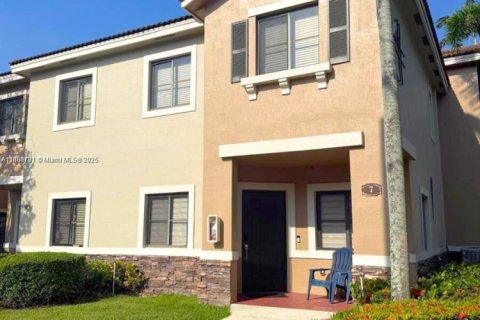 Touwnhouse à Cutler Bay, Floride 3 chambres, 128.48 m2 № 2035076