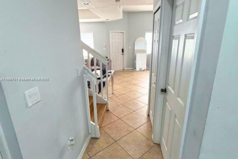 Adosado en venta en Cutler Bay, Florida, 3 dormitorios, 128.48 m2 № 2035076 - foto 20