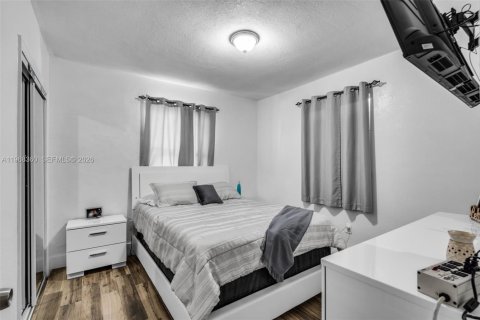 Casa en venta en Miami, Florida, 3 dormitorios № 2031894 - foto 16