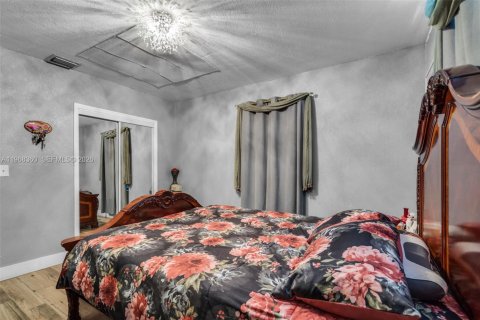 Casa en venta en Miami, Florida, 3 dormitorios № 2031894 - foto 15