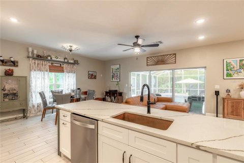 Villa ou maison à vendre à New Smyrna Beach, Floride: 3 chambres, 160.35 m2 № 2403165 - photo 25