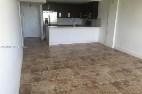 Condo in Miami, Florida, 1 bedroom  № 1996255 - photo 4