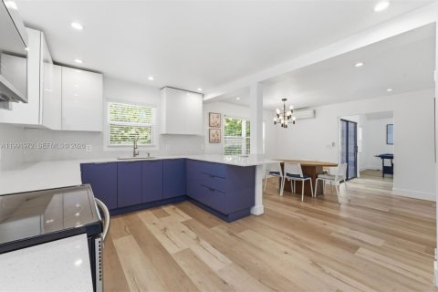 Купить виллу или дом в Тавернье, Флорида 3 спальни, 154.87м2, № 2052547 - фото 11