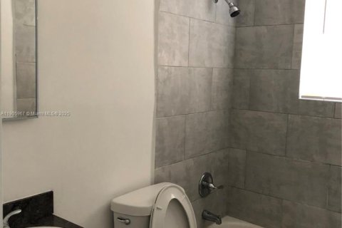 Apartment in Miami, Florida 1 bedroom, 43.85 sq.m. № 1956835 - photo 5