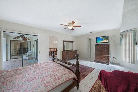 House in Punta Gorda, Florida 4 bedrooms, 217.95 sq.m. № 1829067 - photo 15