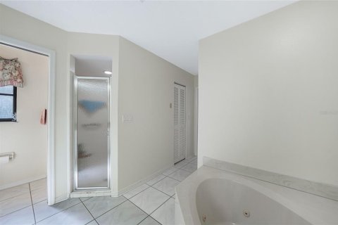 House in Punta Gorda, Florida 4 bedrooms, 217.95 sq.m. № 1829067 - photo 17