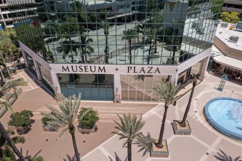 Commercial property in Fort Lauderdale, Florida № 1707902 - photo 30