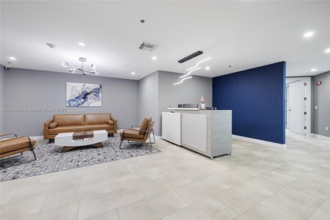 Commercial property in Fort Lauderdale, Florida № 1707902 - photo 21