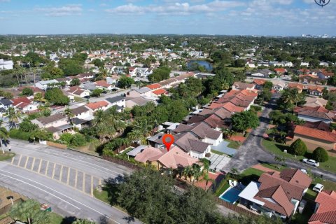 Villa ou maison à louer à Miami, Floride: 3 chambres, 155.33 m2 № 2046193 - photo 15