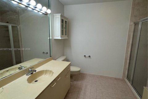 Villa ou maison à louer à Miami, Floride: 3 chambres, 155.33 m2 № 2046193 - photo 8