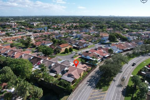 Villa ou maison à louer à Miami, Floride: 3 chambres, 155.33 m2 № 2046193 - photo 14