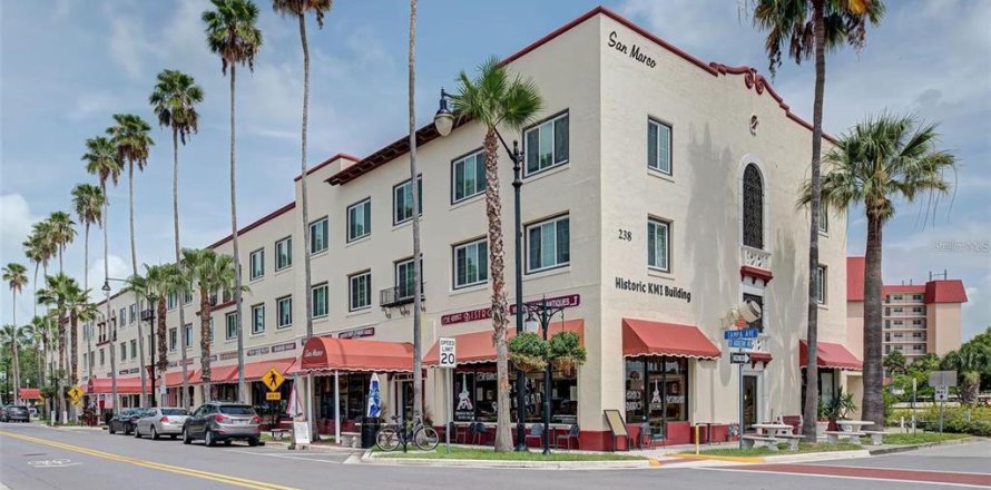 Condo à Venice, Floride, 2 chambres  № 2280305