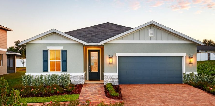 Seasons at Mattie Pointe sobre plano en Auburndale, Florida № 285468