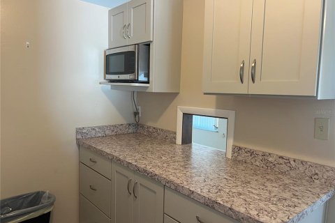 House in Venice, Florida 2 bedrooms, 98.29 sq.m. № 2120950 - photo 7