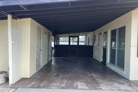 House in Venice, Florida 2 bedrooms, 98.29 sq.m. № 2120950 - photo 25