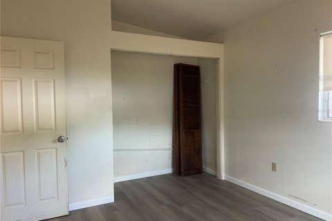 House in Venice, Florida 2 bedrooms, 98.29 sq.m. № 2120950 - photo 16