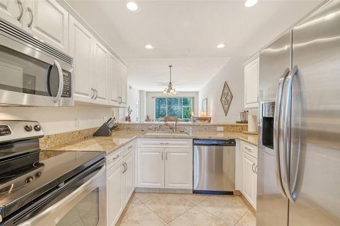 Купить кондоминиум в Сарасота, Флорида 6 комнат, 121.7м2, № 2099976 - фото 19