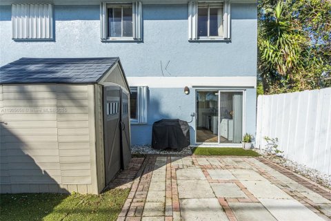 Купить таунхаус в Дирфилд-Бич, Флорида 3 спальни, 135.82м2, № 1965516 - фото 14