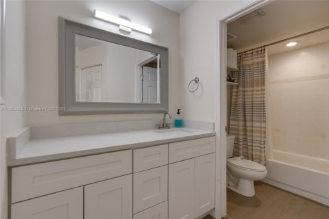 Купить таунхаус в Дирфилд-Бич, Флорида 3 спальни, 135.82м2, № 1965516 - фото 17